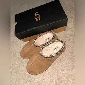 Tasman Uggs, Size 8, Brand New, Never Worn